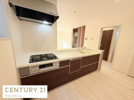�L�b�`�� ���r���O�E�_�C�j���O�����n����ΖʃL�b�`���B�����������Ȃ��炲�Ƒ��Ƃ̉�b���e�݁A���R�ƃR�~���j�P�[�V���������܂��݌v�ł��B