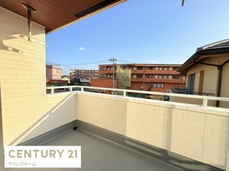 �o���R�j�[ ��^�C���i�[�o���R�j�[�͂����Ղ蕨�������܂����A�e�[�u����C�X��z�u���ăA�E�g�h�A���r���O�Ƃ��Ă������p���������܂��I