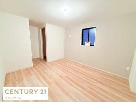 �m�� 9.6���̗m���̓x�b�h�������Ă��]�T�̂���L���ł��B��Ƃ�̂���E�H�[�N�C���N���[�[�b�g�����������[�ɍ���܂���I�p�r�F�X�t���[�X�y�[�X���������܂��I